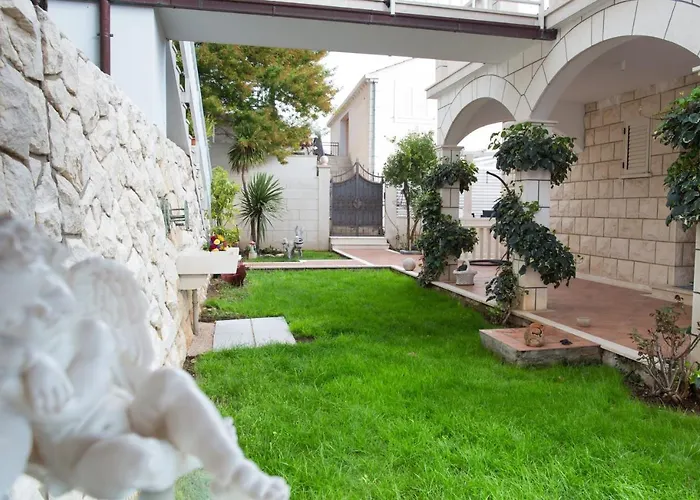 Arion Villa *