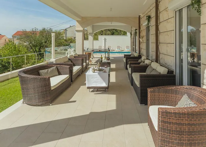 Arion Villa