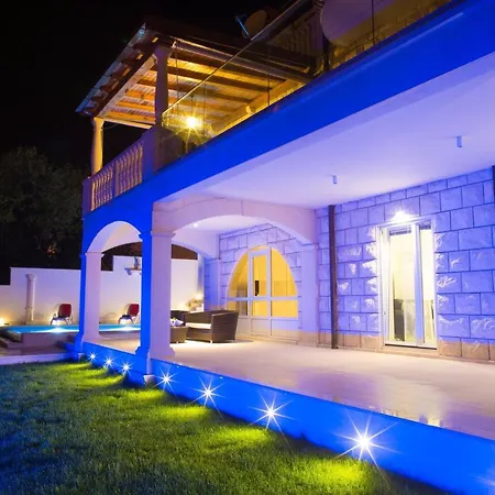 Villa Arion