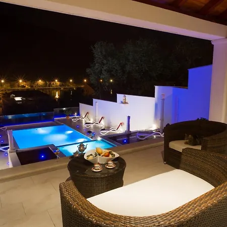 Arion Villa