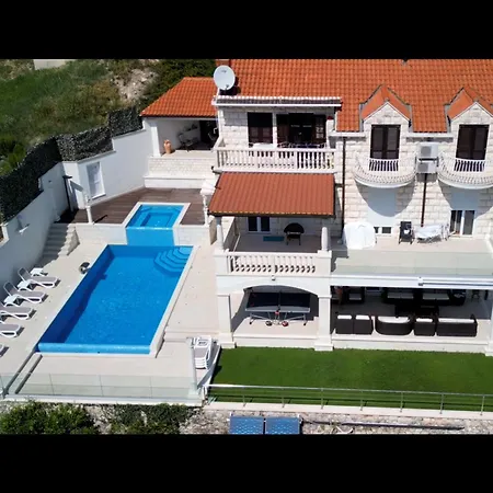 Villa Arion *
