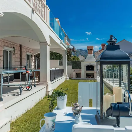 Arion Villa